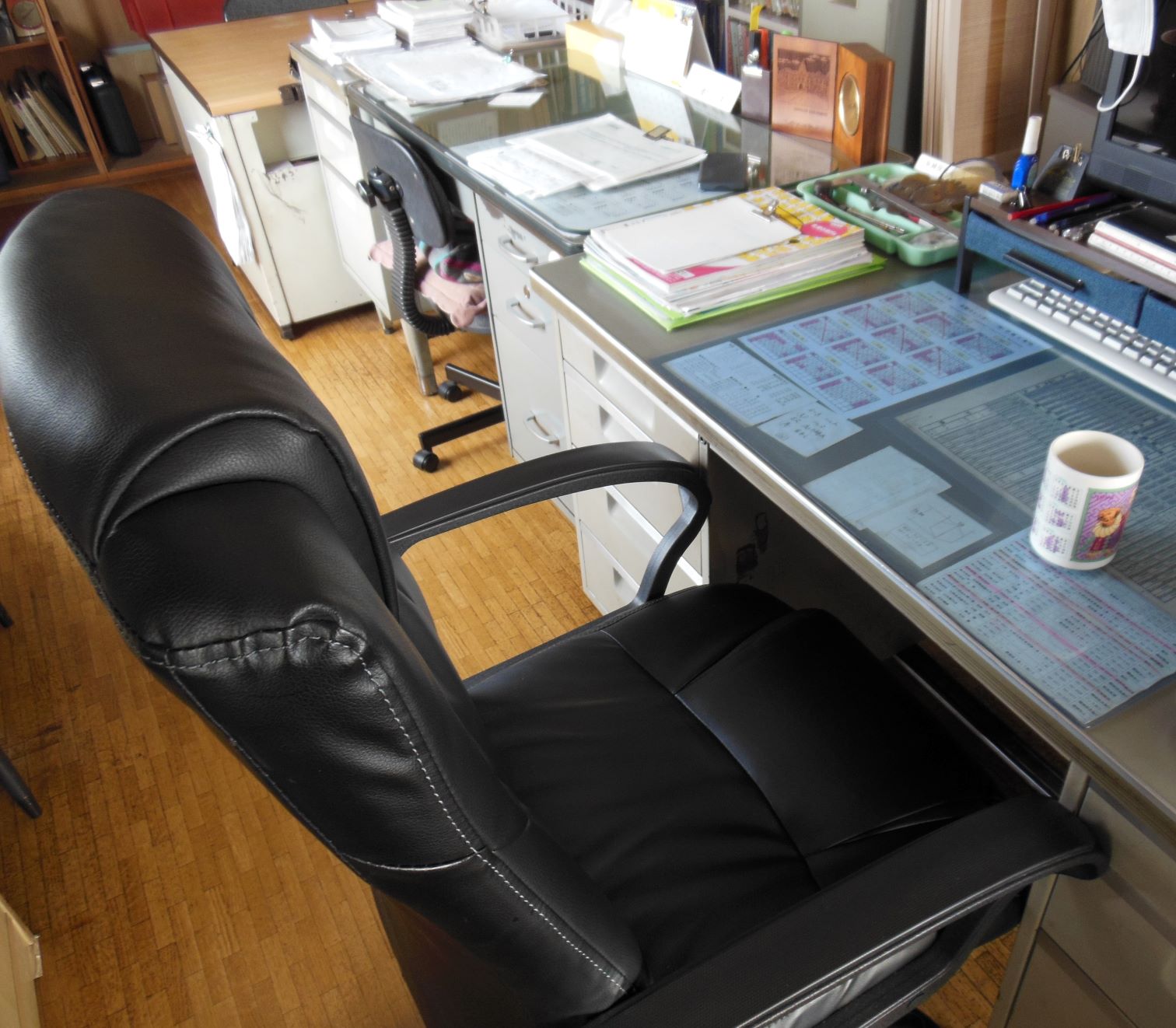 伊藤工業所社長の椅子